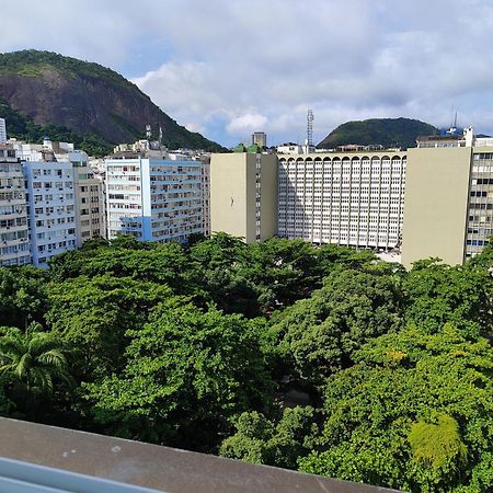 A Uma Quadra Da Praia De Copacabana 里约热内卢 外观 照片